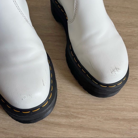Dr. Martens | 2976 Chunky Quad White Leather Chelsea Boots Size: 8 - Picture 5 of 10